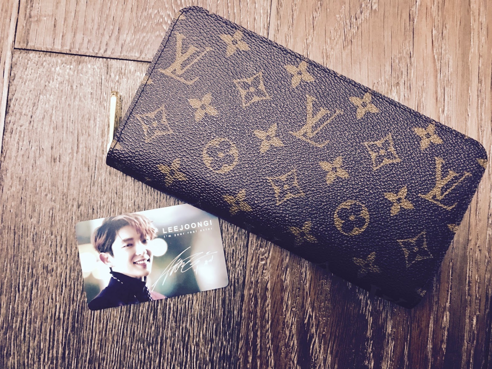 just received this gorgeous LV card holder as birthday present